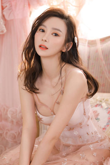 卡蜜儿·克劳岱尔